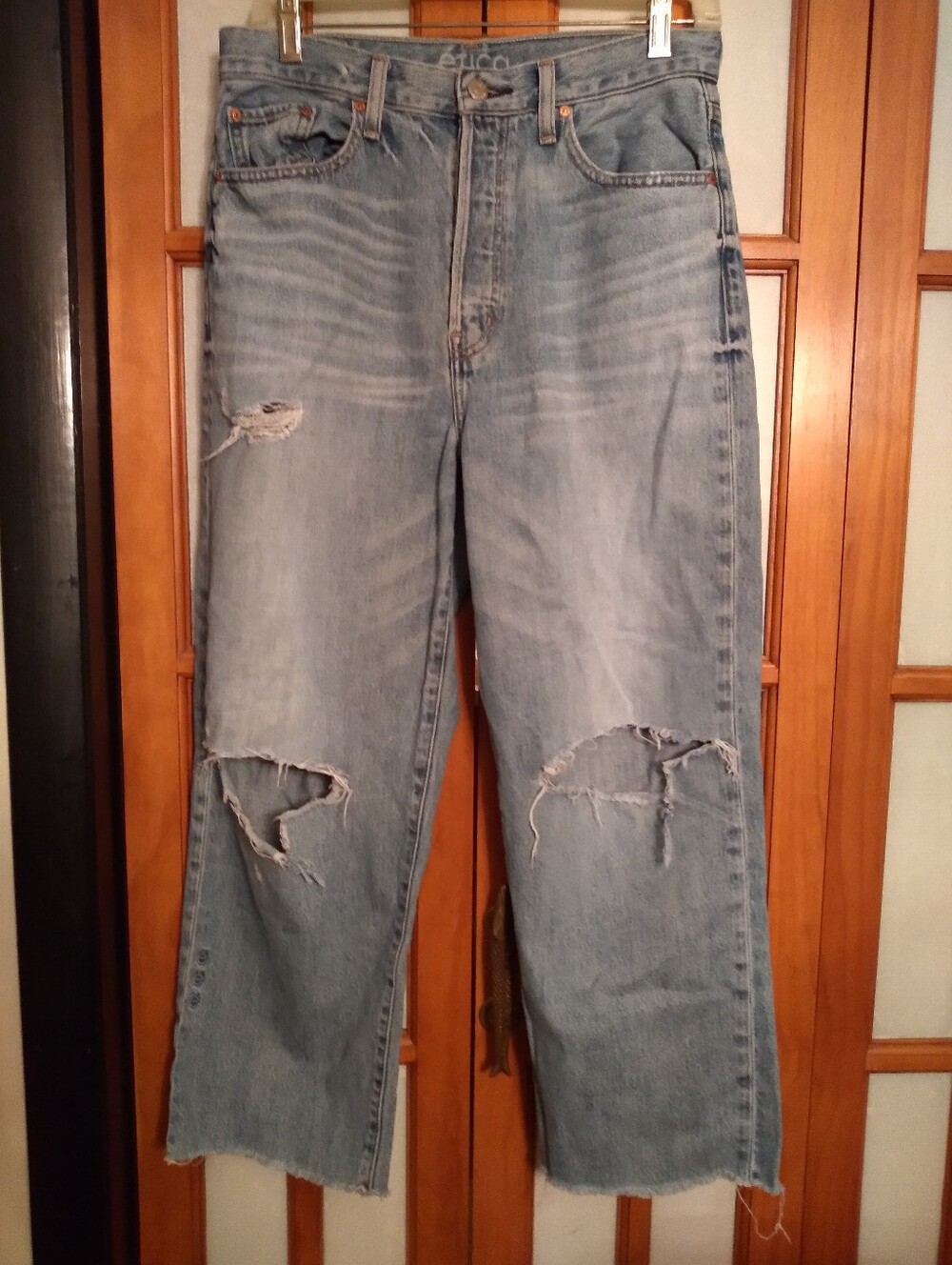 Women's Etica Light Wash High Rise Distressed Capri Crop Raw Hem Jeans Sz  29